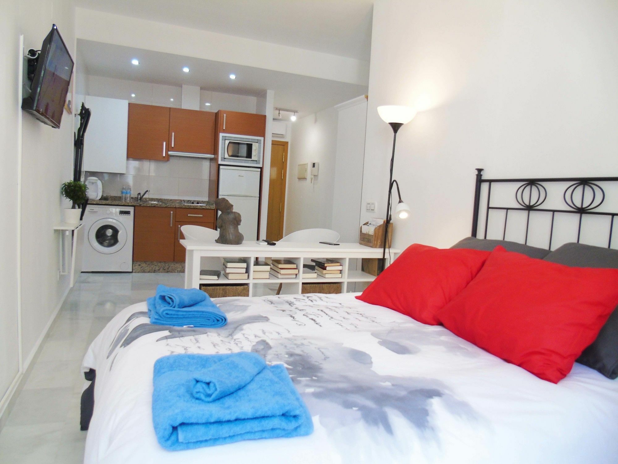 Апартаменты A&N Loft Picasso Малага Экстерьер фото